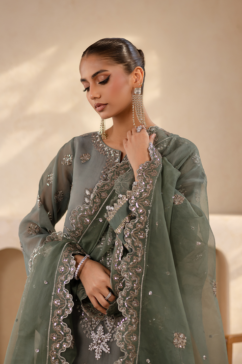 Emaan Adeel | Noore Festive Formals | VELIZA - Official Sakeena London stockist in UK - Sakeena London
