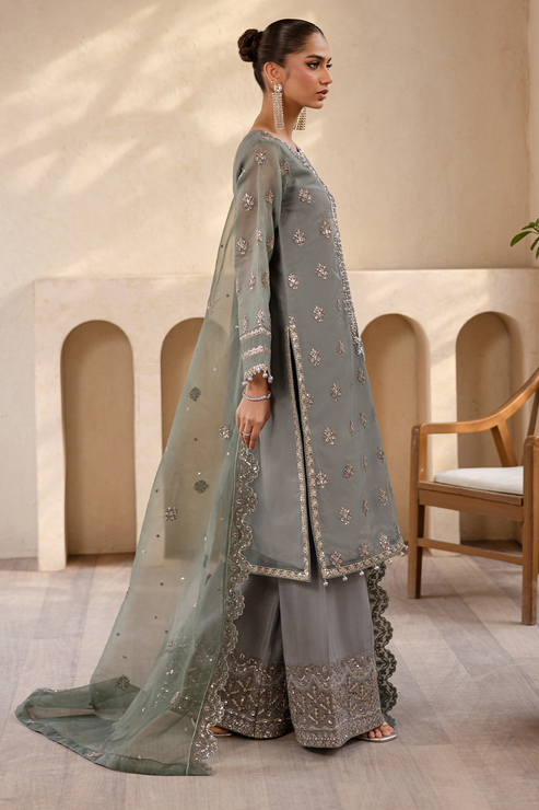 Emaan Adeel | Noore Festive Formals | VELIZA - Official Sakeena London stockist in UK - Sakeena London