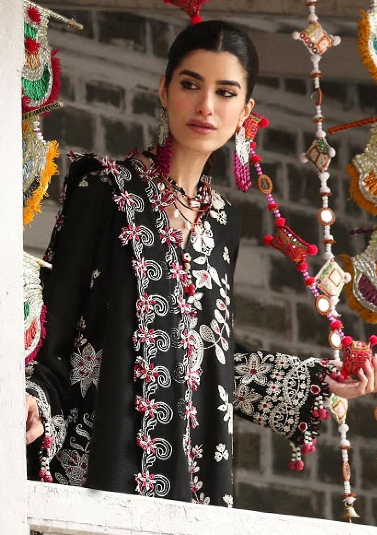 Lawn - Zaha - Unstitched Lawn 25 - AABROO (ZL25-05 B)