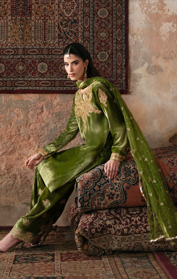 Maya | Viola Luxe Velvet 25 | TALIYA - Official Maya stockist in UK - Sakeena London