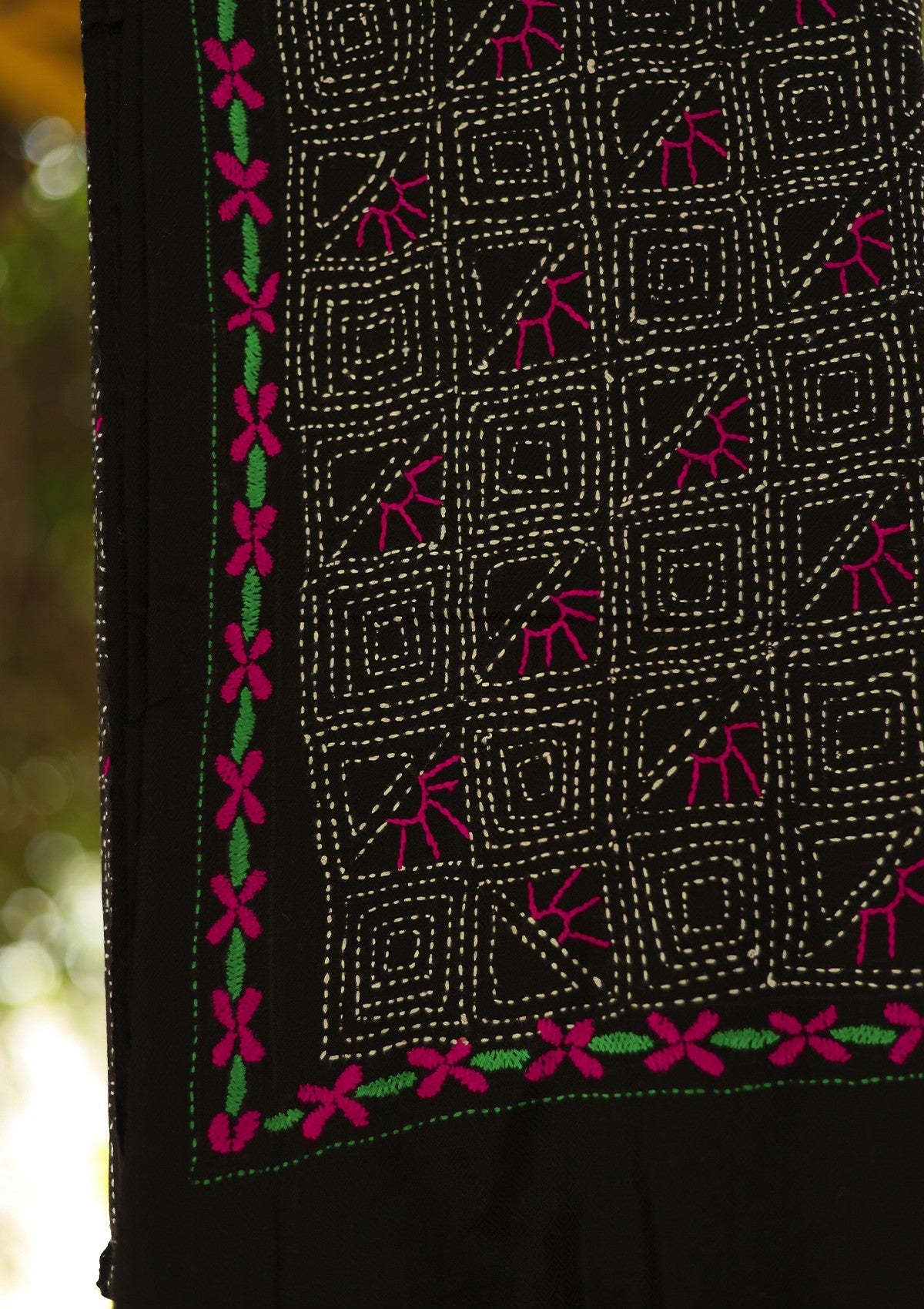 Wool Needle Work Shawl D - 54 - Black 2