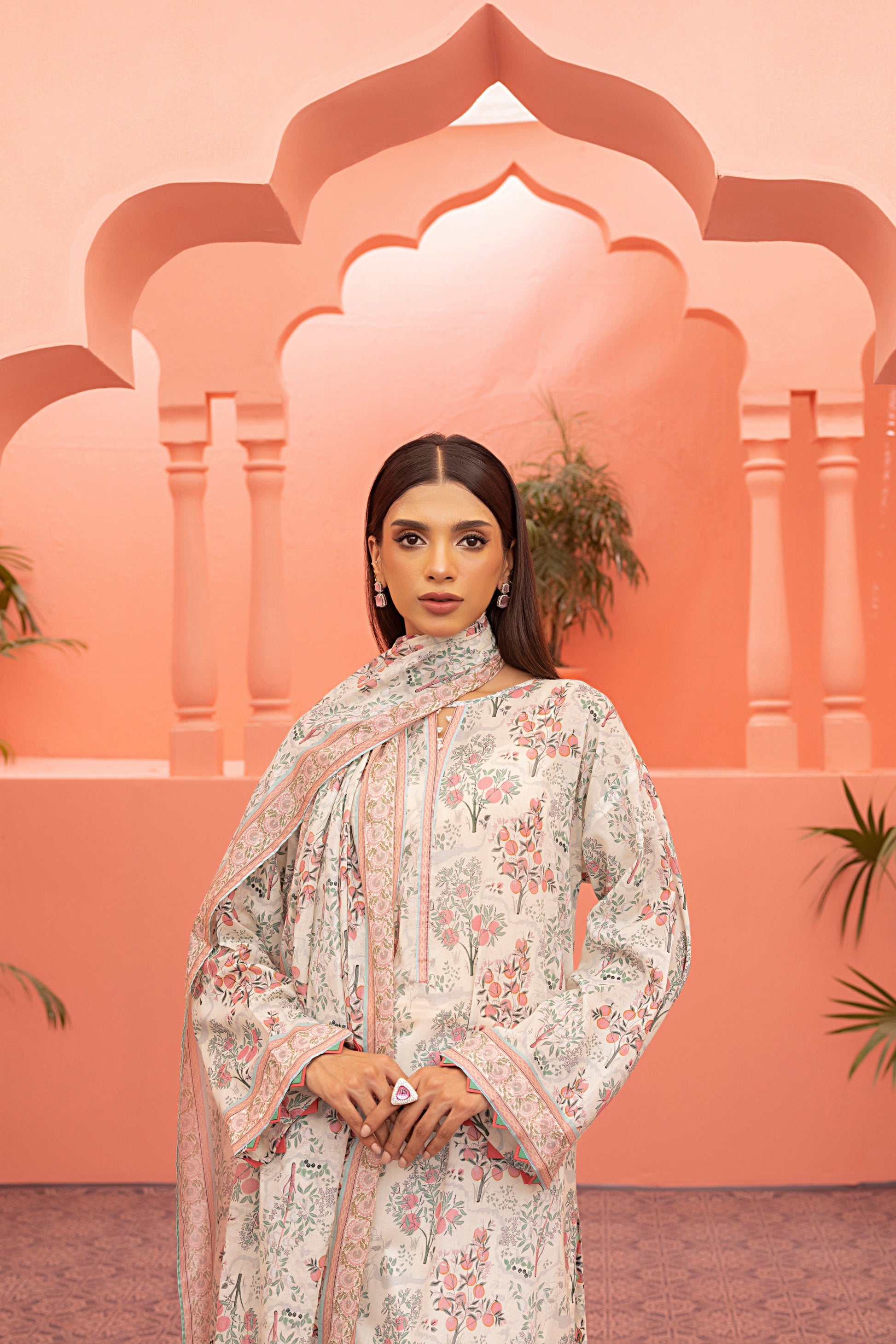 LSM | Winter Marina 24 | 0131 - Official LSM stockist in UK - Sakeena London
