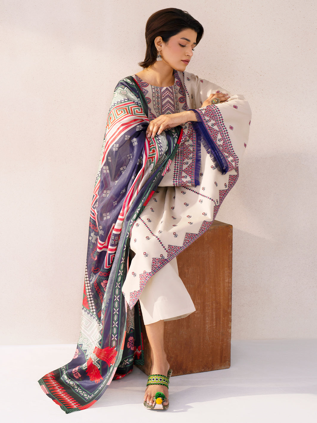 Bin Ilyas | Aaina Summer Edit 25 | 86 - A - Official Bin Ilyas stockist in UK - Sakeena London