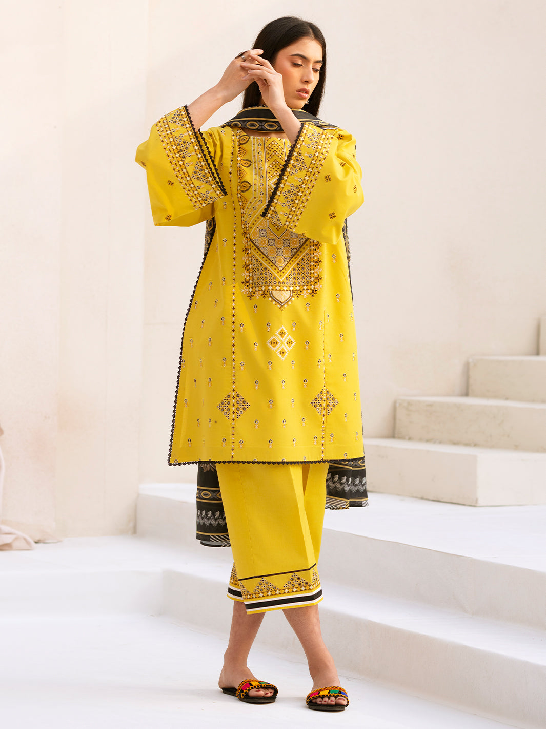Bin Ilyas | Aaina Summer Edit 25 | 86 - B - Official Bin Ilyas stockist in UK - Sakeena London