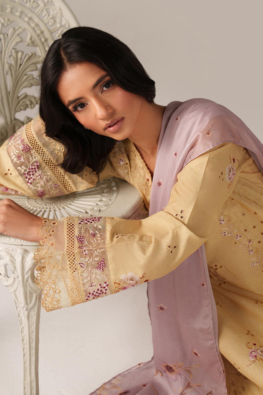 Iznik | Spring/Summer Lawn 26 | SS-11