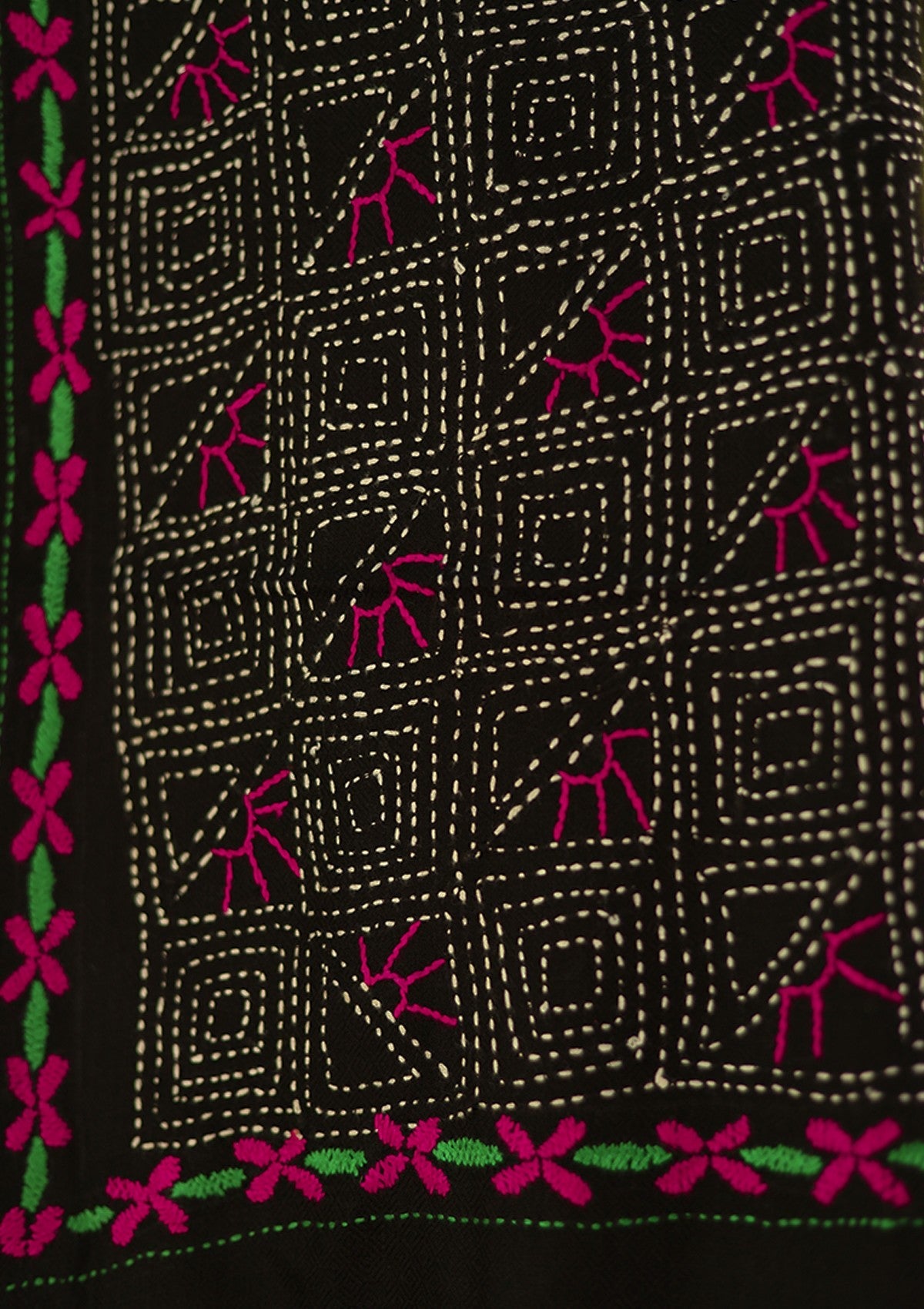 Wool Needle Work Shawl D - 54 - Black 2