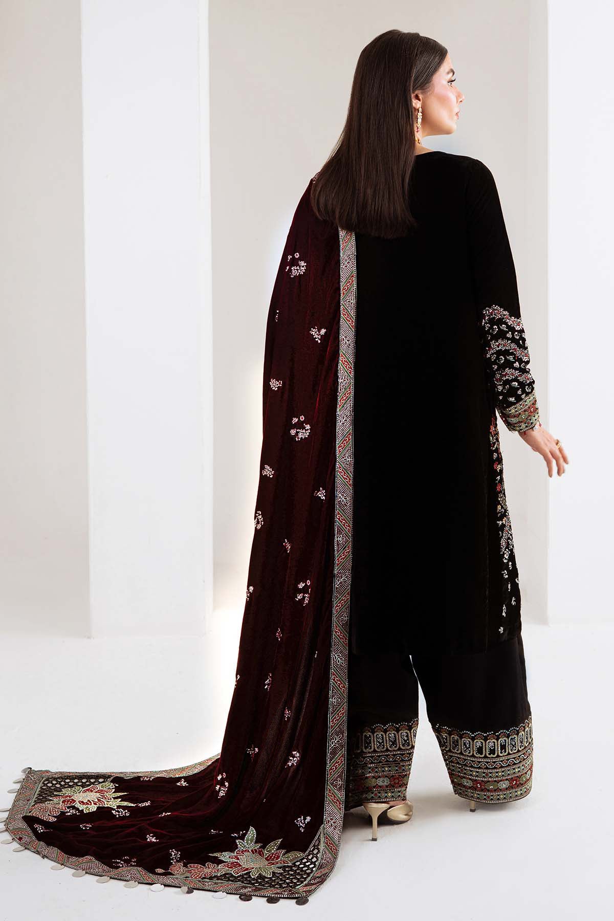 Nureh | Maya Velvet | NW-113 - Official Nureh stockist in UK - Sakeena London