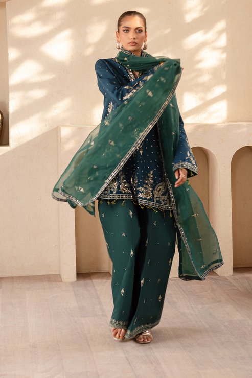Emaan Adeel | Noore Festive Formals | LAVEEN - Official Emaan Adeel stockist in UK - Sakeena London