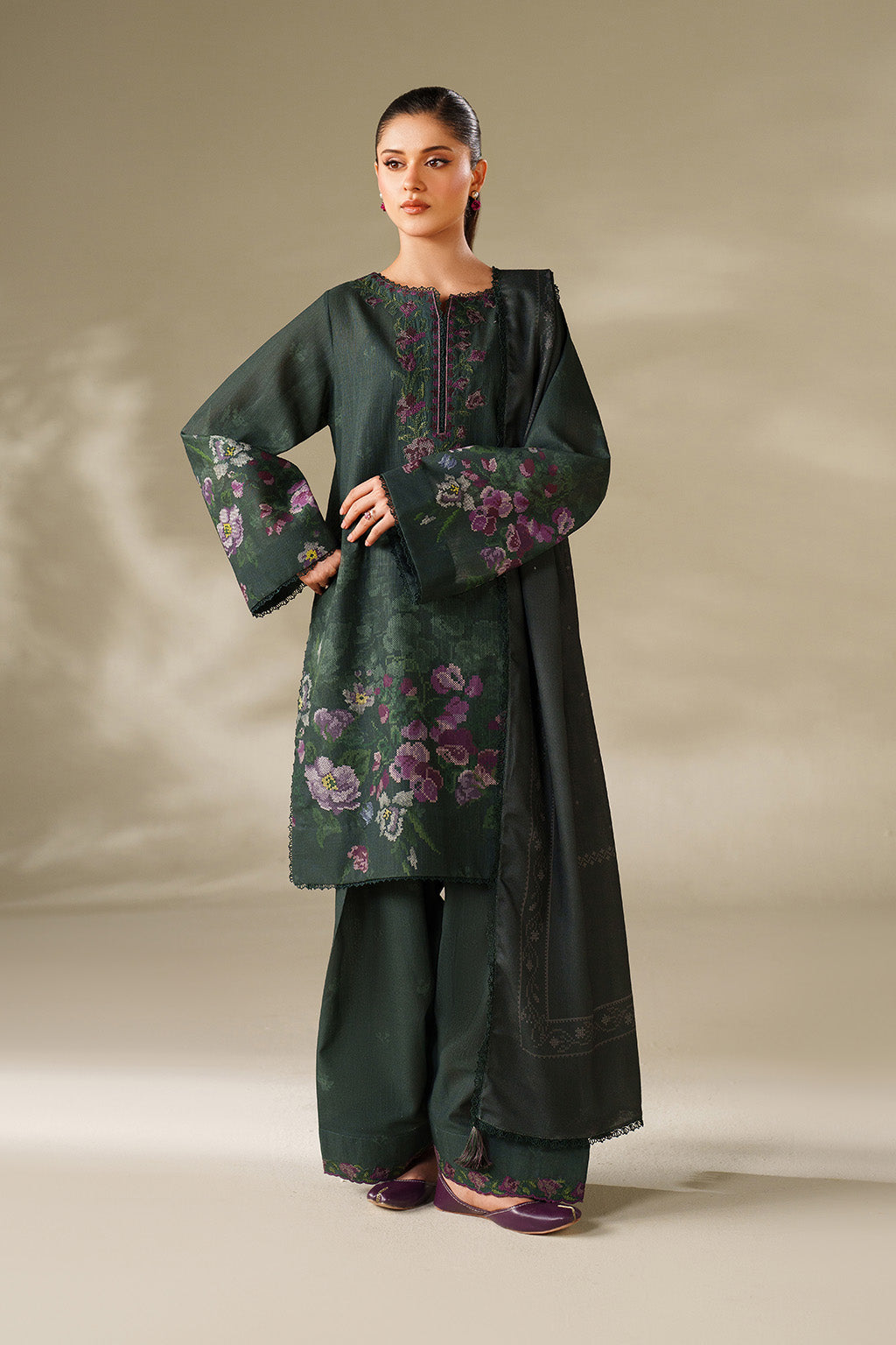 Iznik | Winter Chapter 25 | UE-567 Printed Khaddar - Official Iznik stockist in UK - Sakeena London