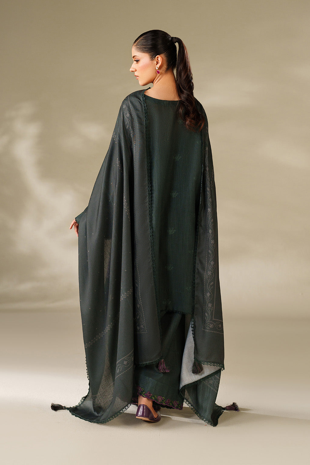 Iznik | Winter Chapter 25 | UE-567 Printed Khaddar - Official Iznik stockist in UK - Sakeena London