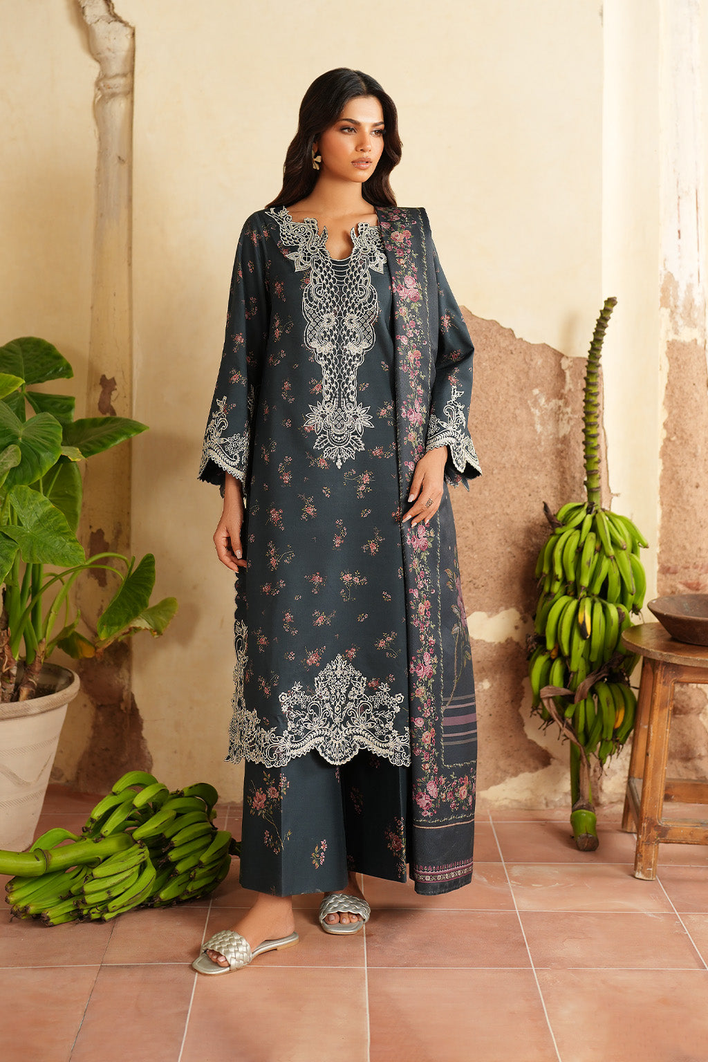 Iznik | Winter 25 | IPF-12 - Official Iznik stockist in UK - Sakeena London