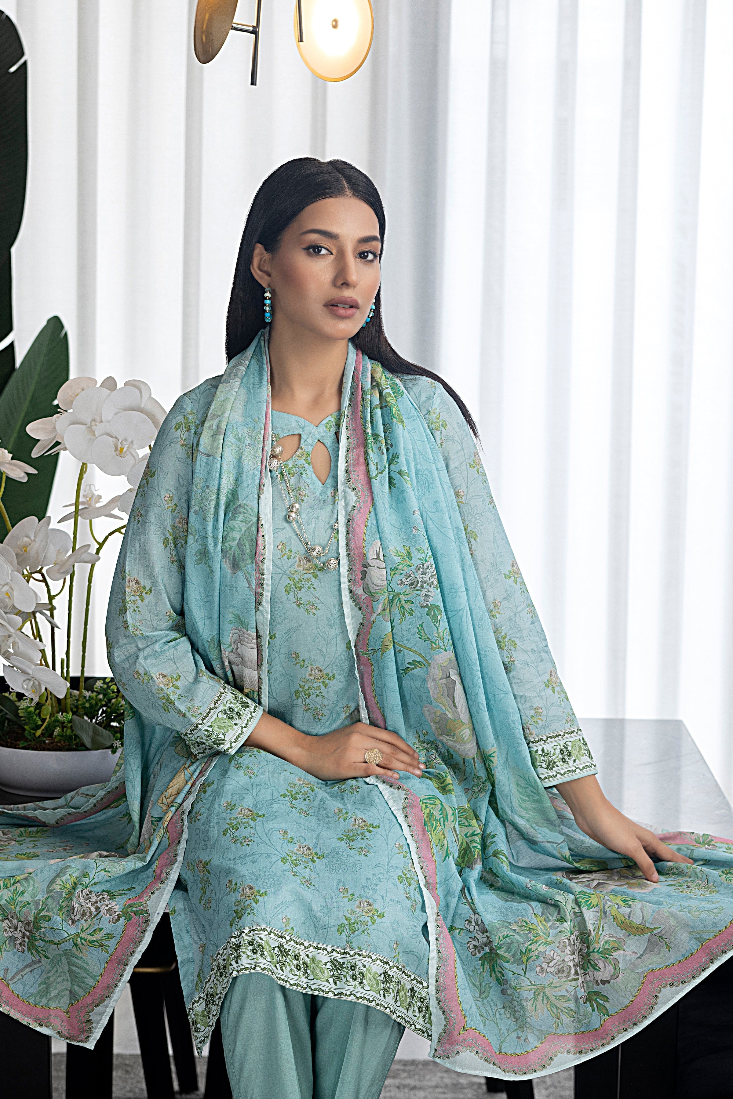 LSM | Winter Marina 24 | 0155 - Official LSM stockist in UK - Sakeena London