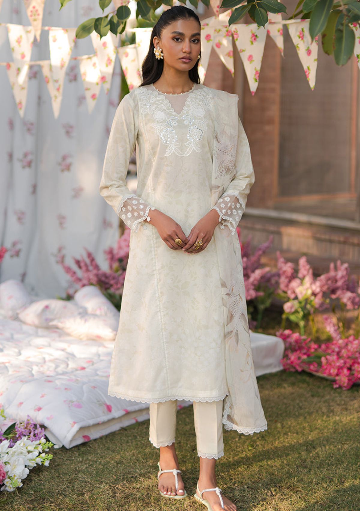 Lawn Collection - Cross Stitch - EidÃÂÃÂ LawnÃÂÃÂ - CEL24#25 - WHISPERING WHITE