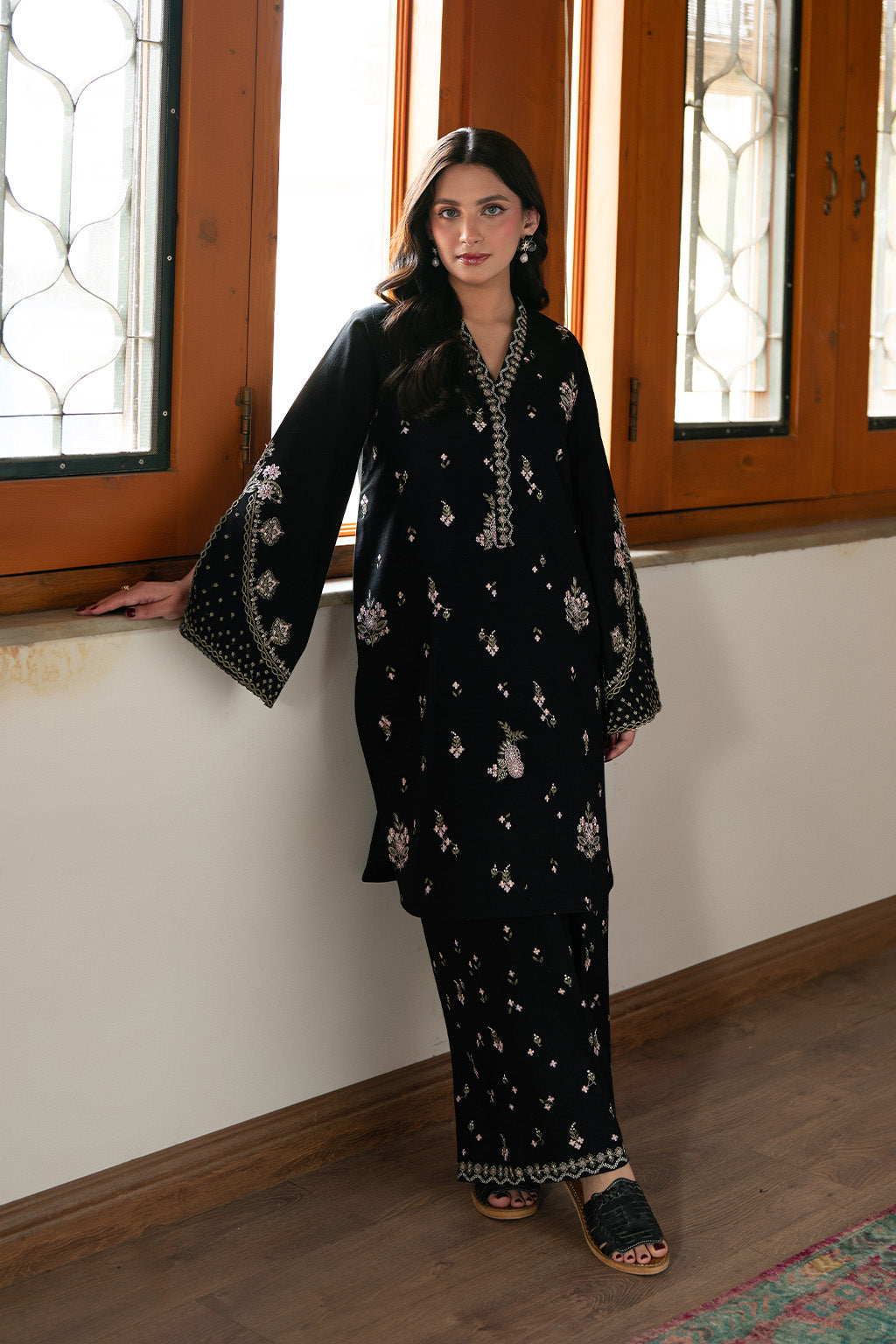 Neeshay | Ready To Wear Winter | RTW-Winter-04 - Official neeshy stockist in UK - Sakeena London
