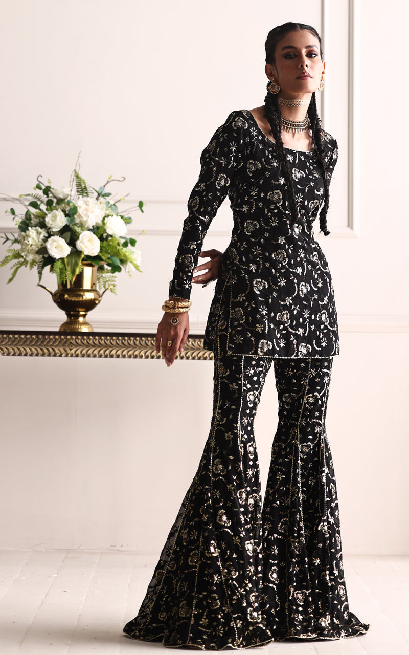 Threads and Motifs | Char Bagh Formals | 9965 - Official Threads and Motifs stockist in UK - Sakeena London