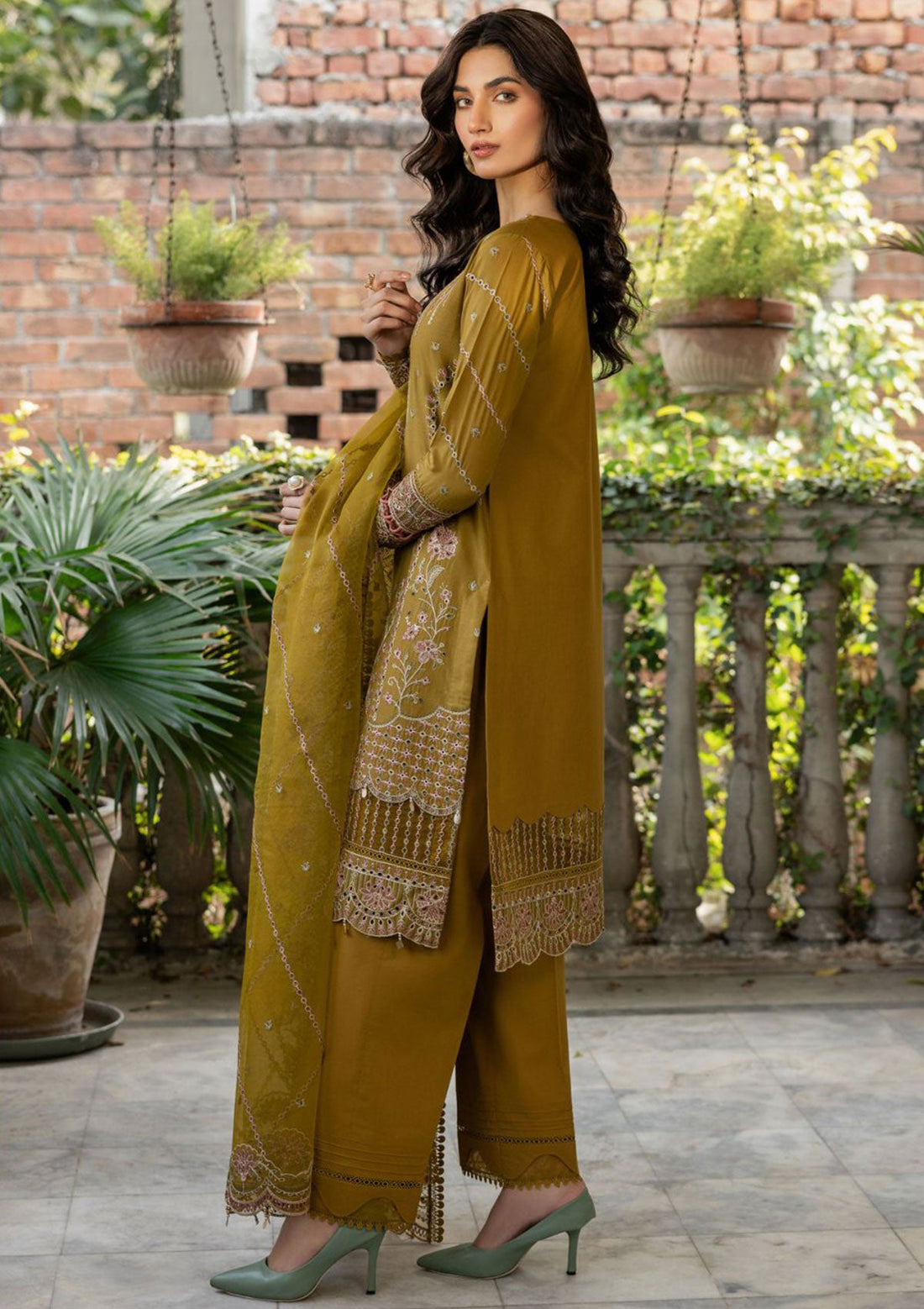 Lawn Collection - Farasha - Bahaar -FBL24#08 - SUMMER BLOOM