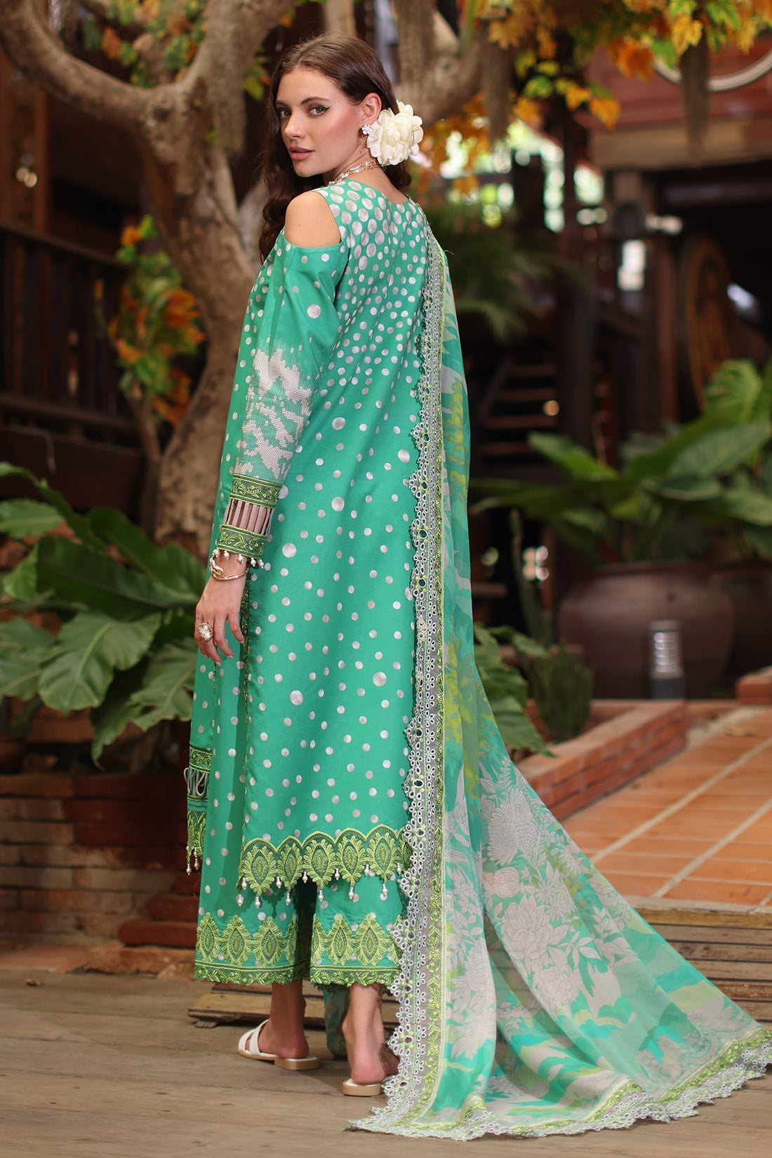 Charizma | Aniq Lawn | AN5-13