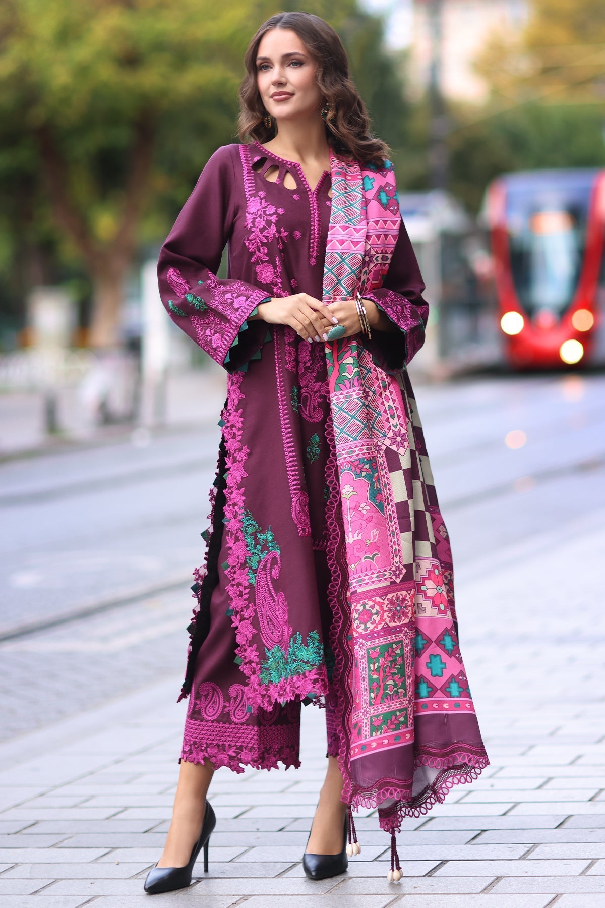 Charizma | Poshima Shawl | PS4-05 - Official Charizma stockist in UK - Sakeena London