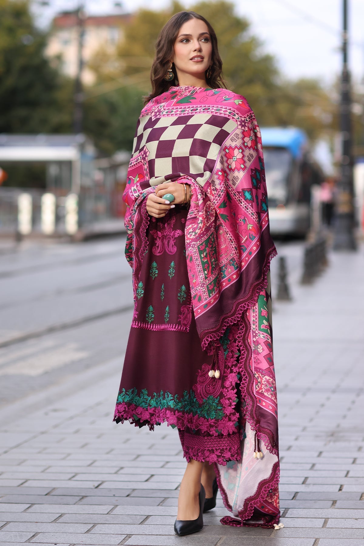 Charizma | Poshima Shawl | PS4-05 - Official Charizma stockist in UK - Sakeena London