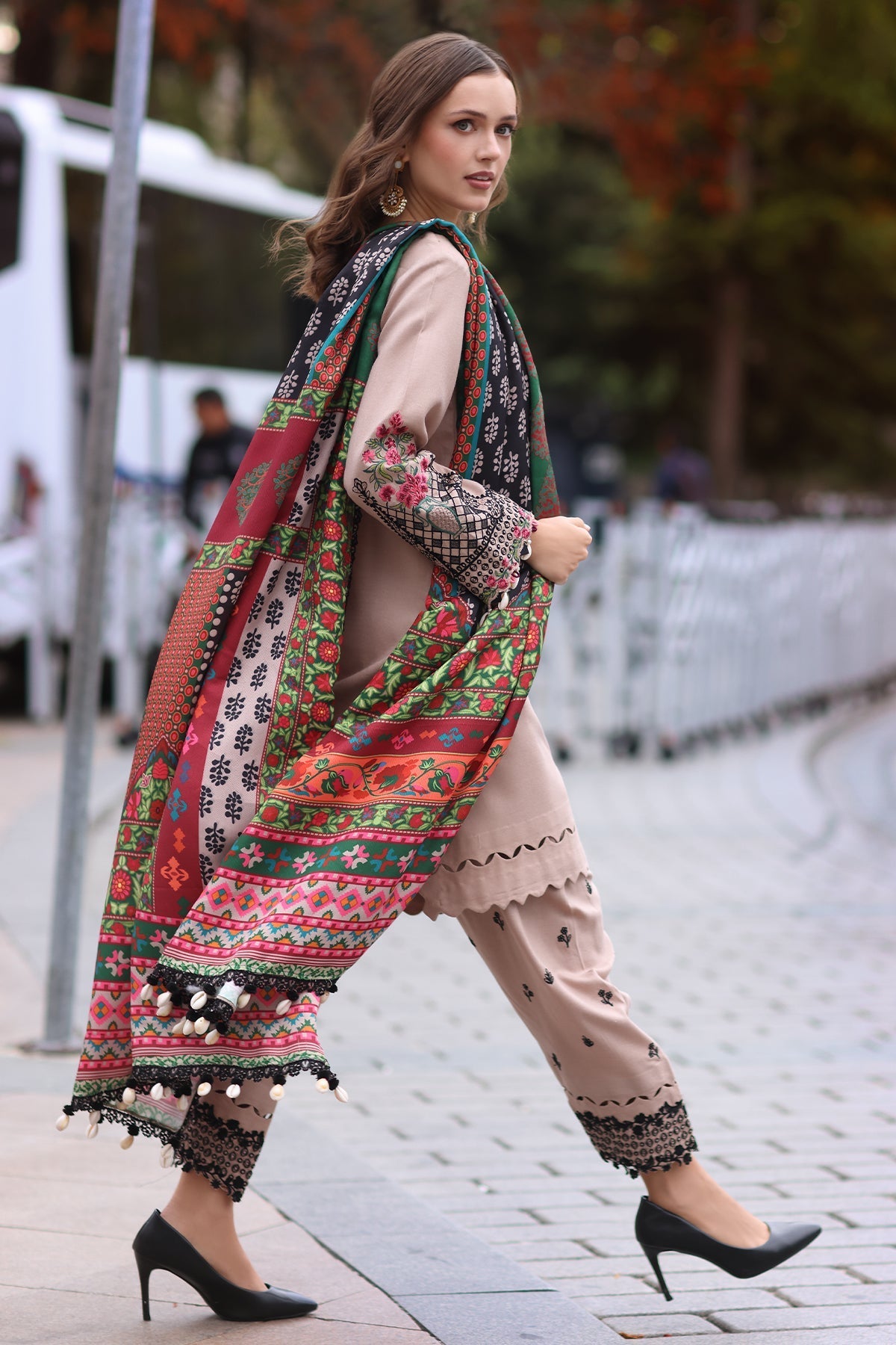 Charizma | Poshima Shawl | PS4-07 - Official Charizma stockist in UK - Sakeena London