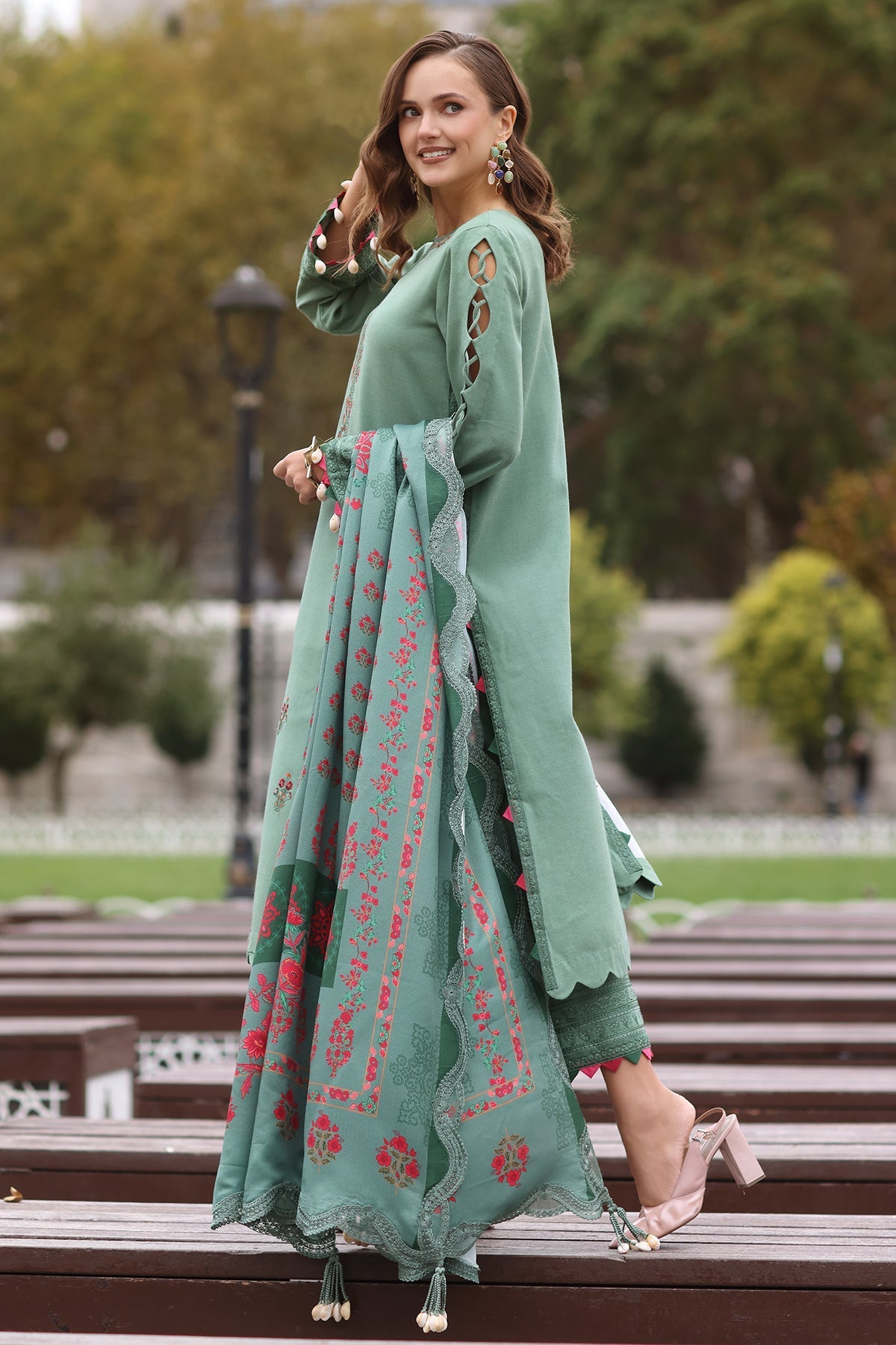 Charizma | Poshima Shawl | PS4-06 - Official Charizma stockist in UK - Sakeena London