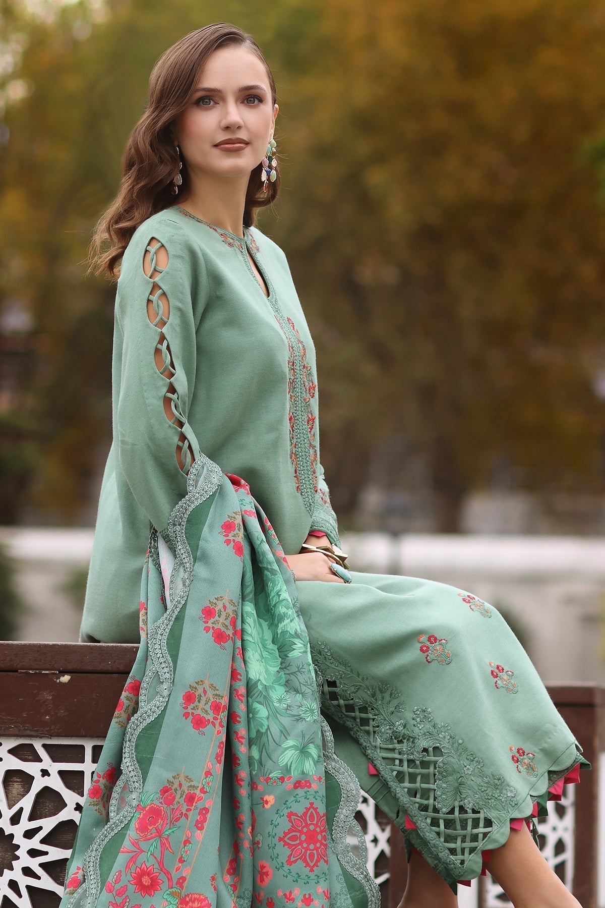 Charizma | Poshima Shawl | PS4-06 - Official Charizma stockist in UK - Sakeena London
