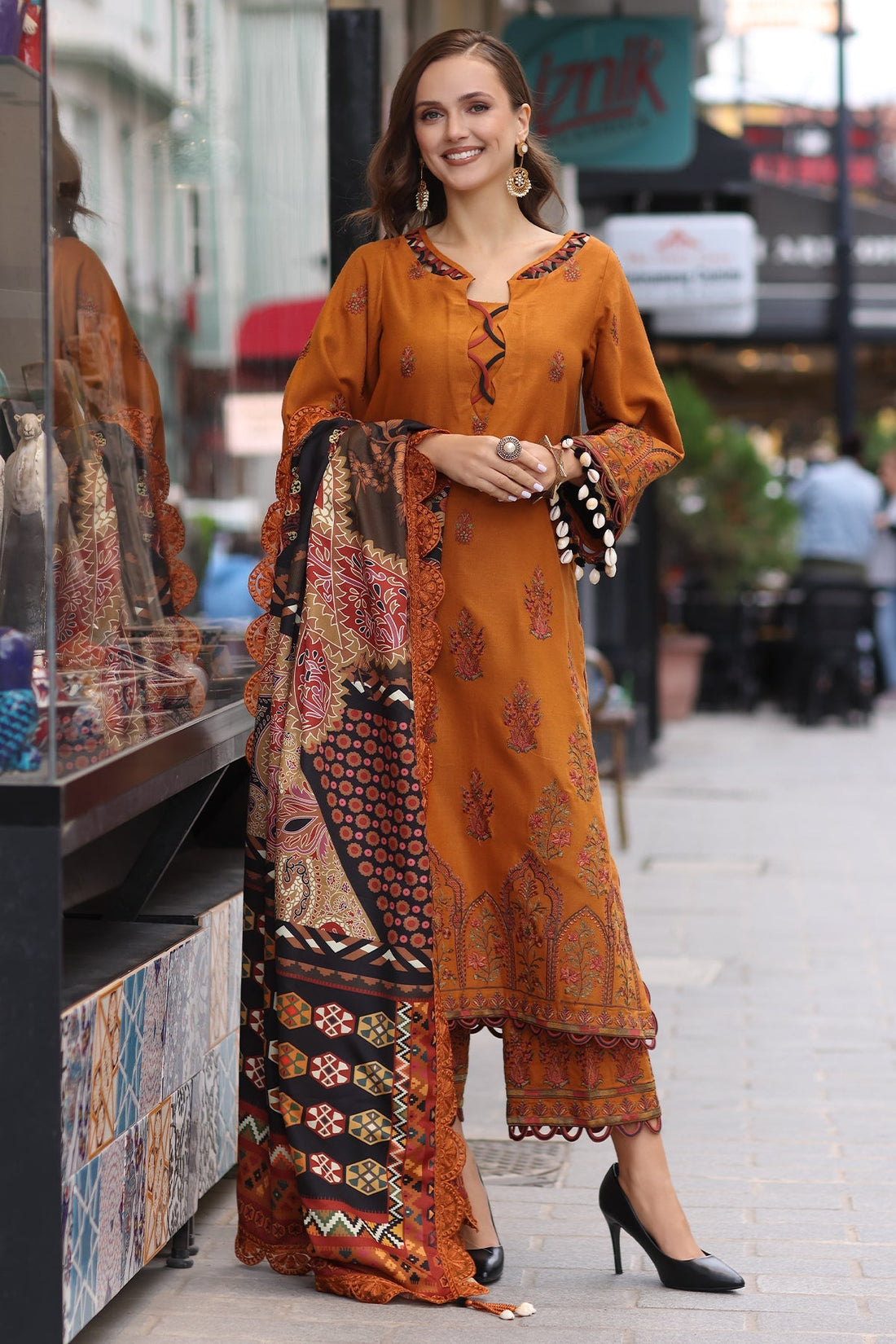 Charizma | Poshima Shawl | PS4-04 - Official Charizma stockist in UK - Sakeena London