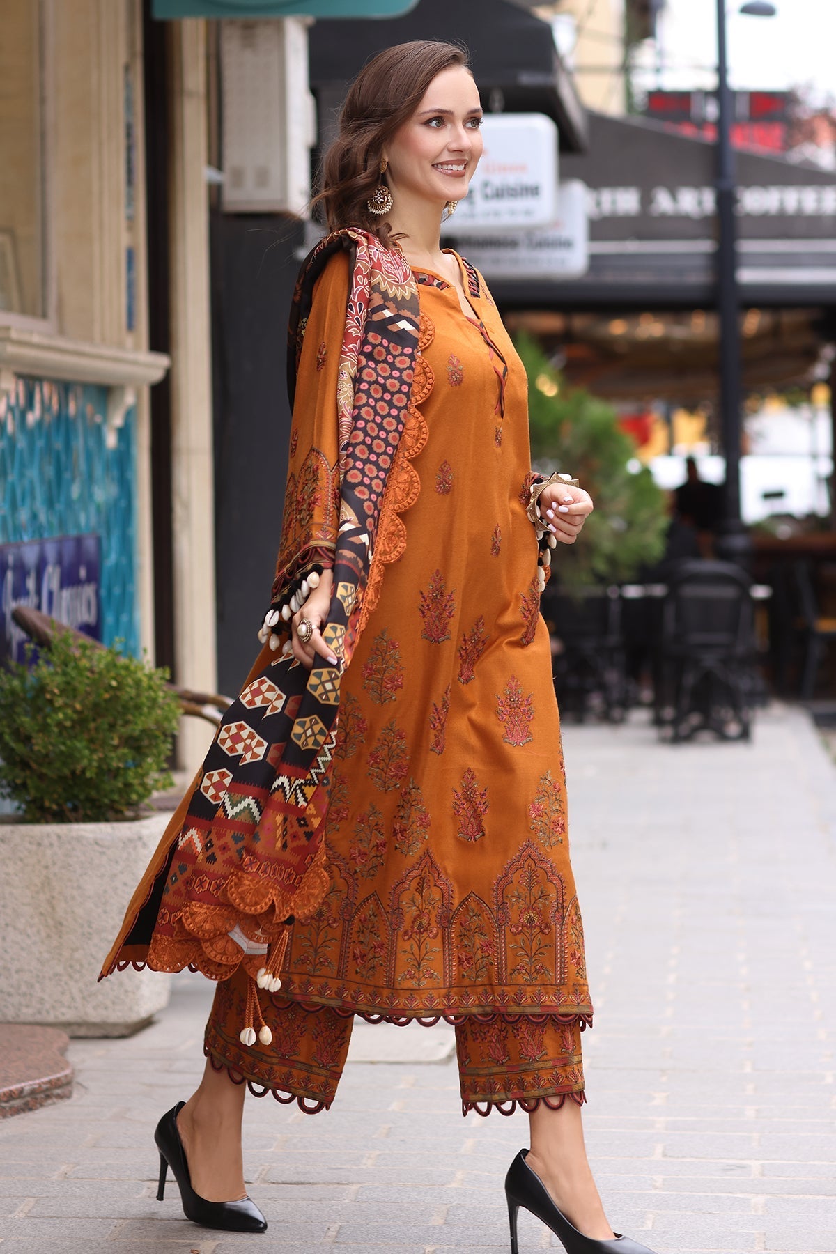 Charizma | Poshima Shawl | PS4-04 - Official Charizma stockist in UK - Sakeena London