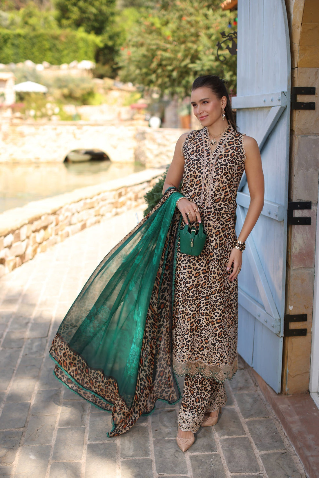 Noor by Saadia Asad | Luxe Chikankari 25 | D2-A - Official Noor by Saadia Asad stockist in UK - Sakeena London