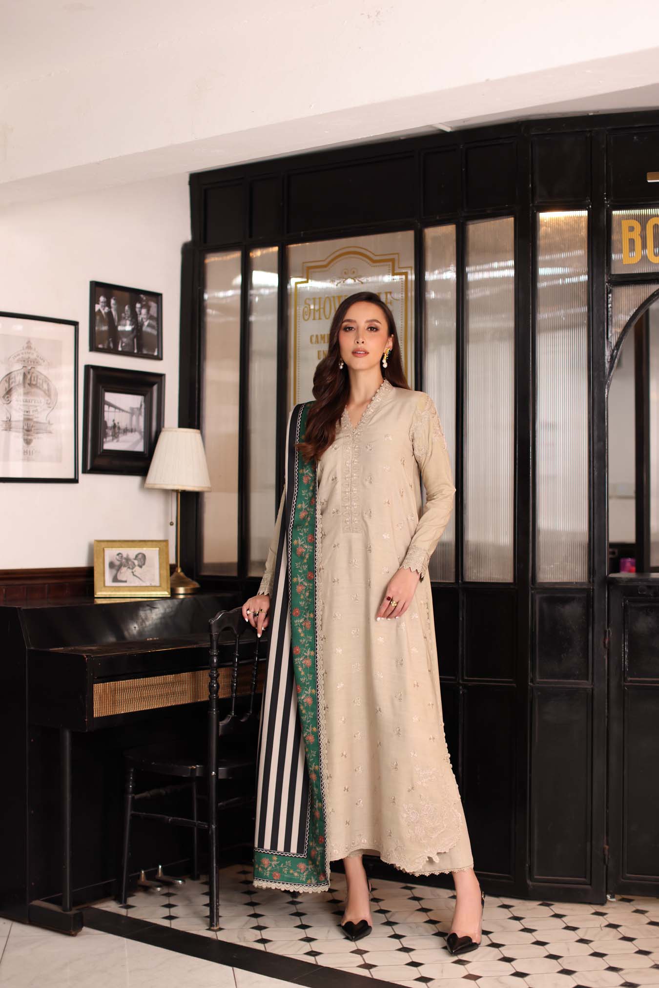 Saadia Asad | Winter Printkhaas 25 | D1 - B - Official Saadia Asad stockist in UK - Sakeena London