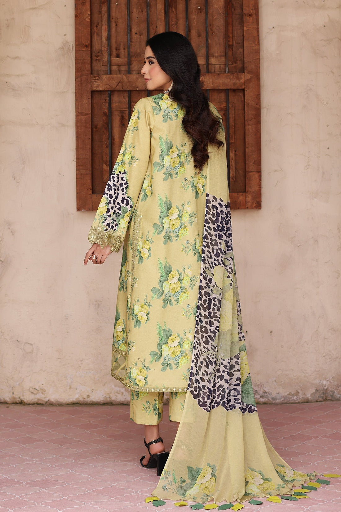 Charizma | Lawn Collection 24 | CCS4-15 - Official Charizma stockist in UK - Sakeena London