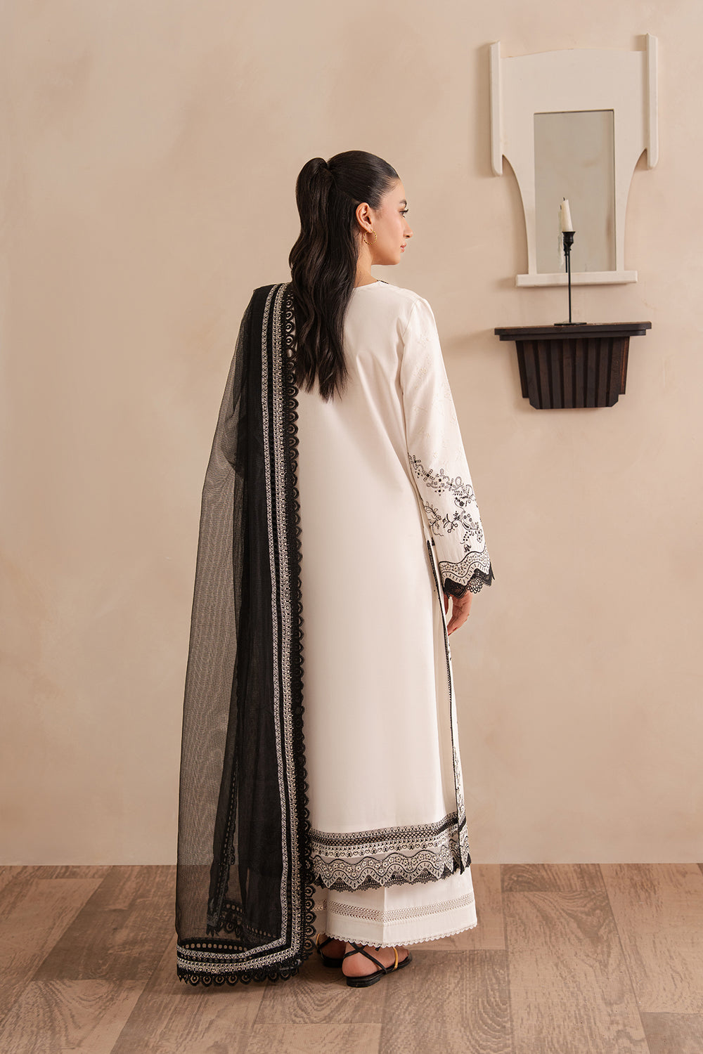 Afrozeh | Muted Muse 26 | Poise
