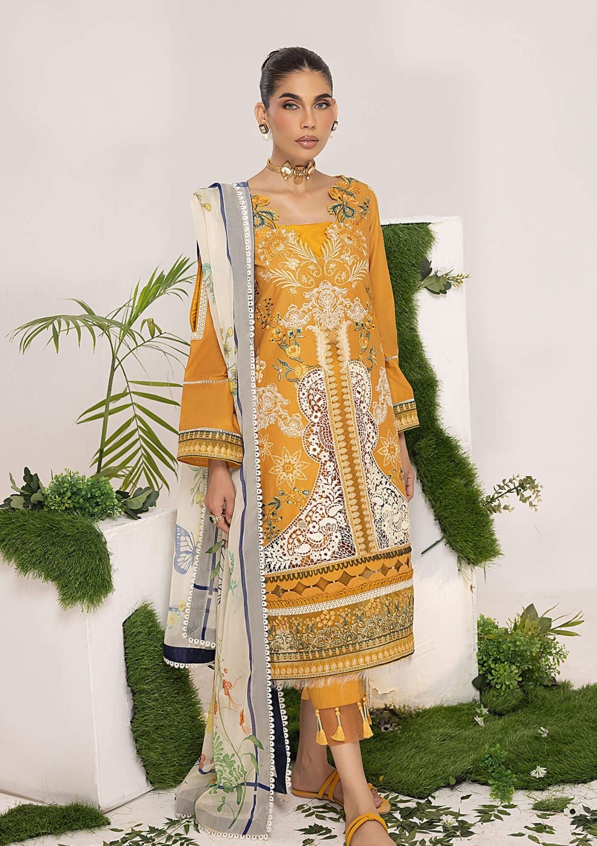 Lawn Collection - Asifa & Nabeel - Aleyna - V02 - LYRA (ALV-12)