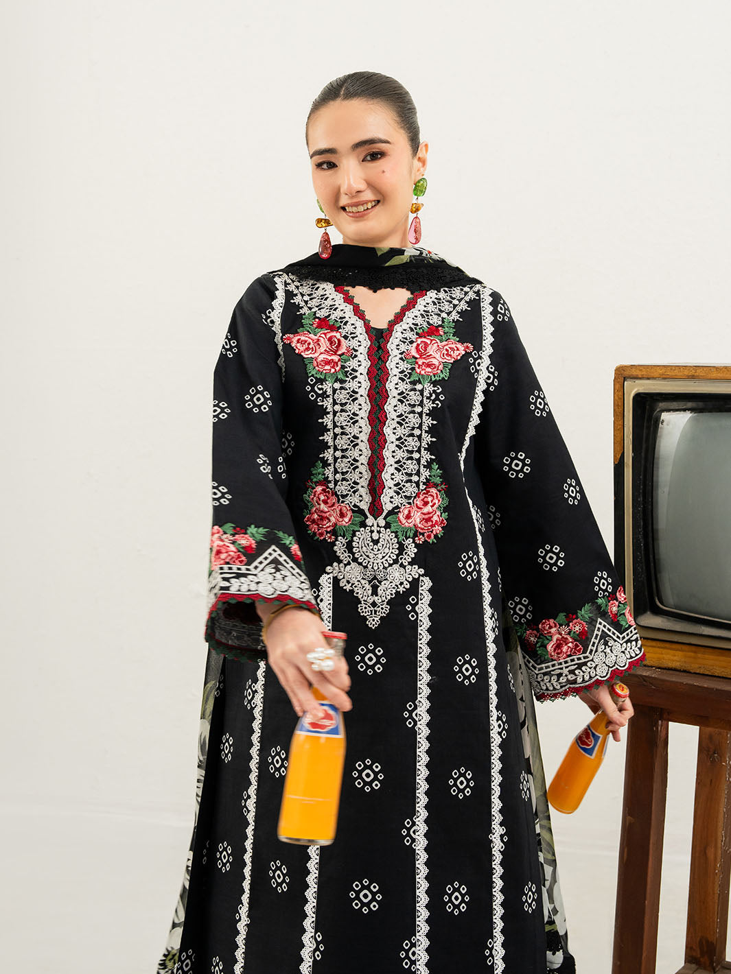 Mahnur | Anaya Lawn | ANA-001