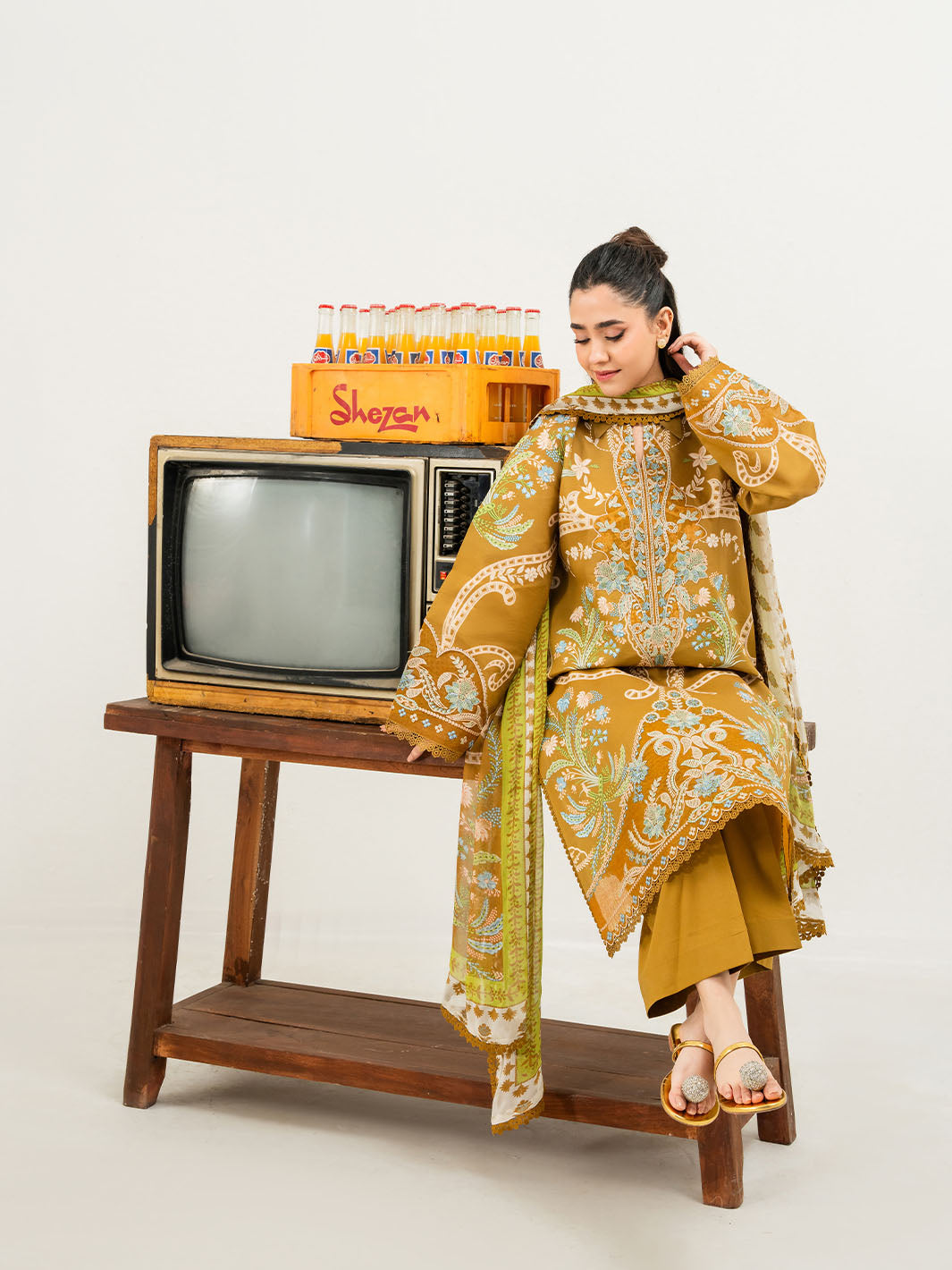 Mahnur | Anaya Lawn | ANA-003