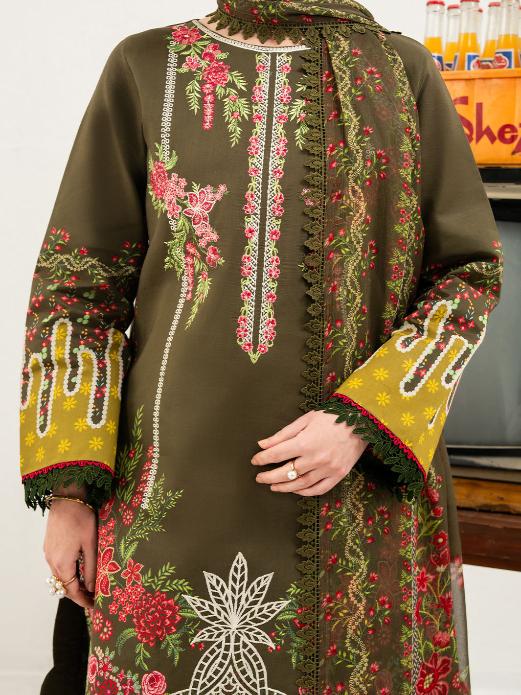 Mahnur | Anaya Lawn | ANA-007
