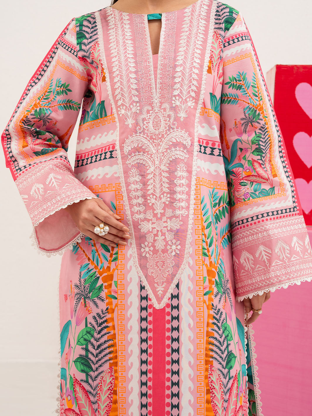 Mahnur | Anaya Lawn | ANA-008