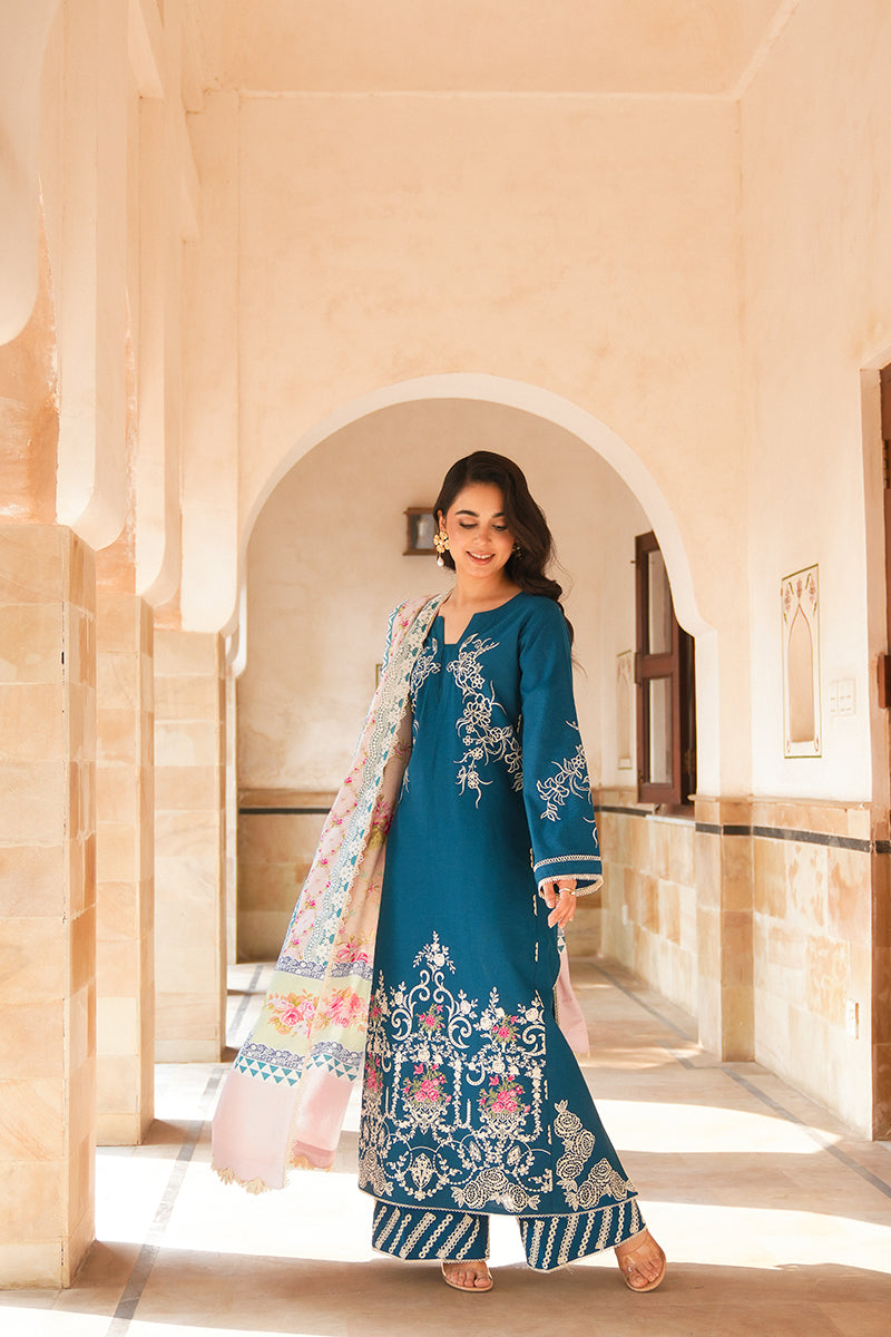 Manara | Vintage Karandi 24 | AYRA - Official Manara stockist in UK - Sakeena London