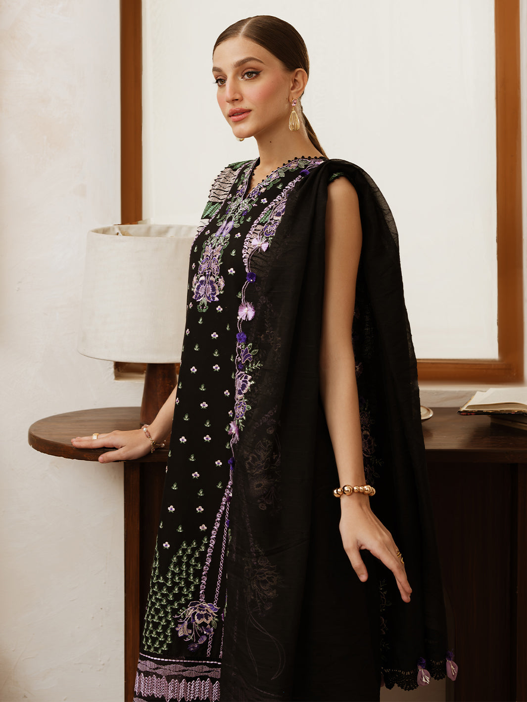 Mahnur | Florence Luxury Lawn 25 | AALEEN - Official Mahnur stockist in UK - Sakeena London