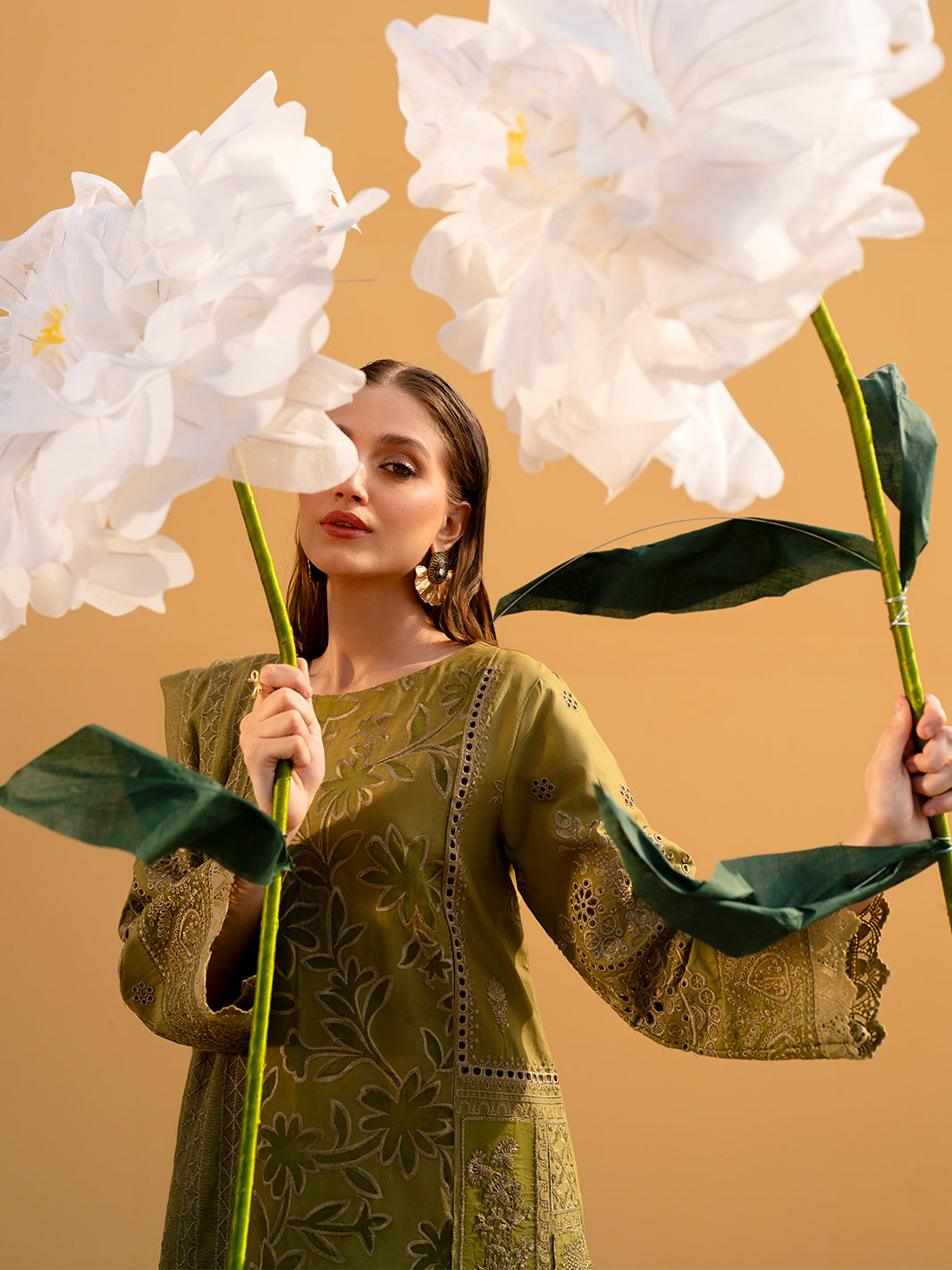 Mahnur | Sirena Luxury Lawn 25 | Adrienne - Official Mahnur stockist in UK - Sakeena London