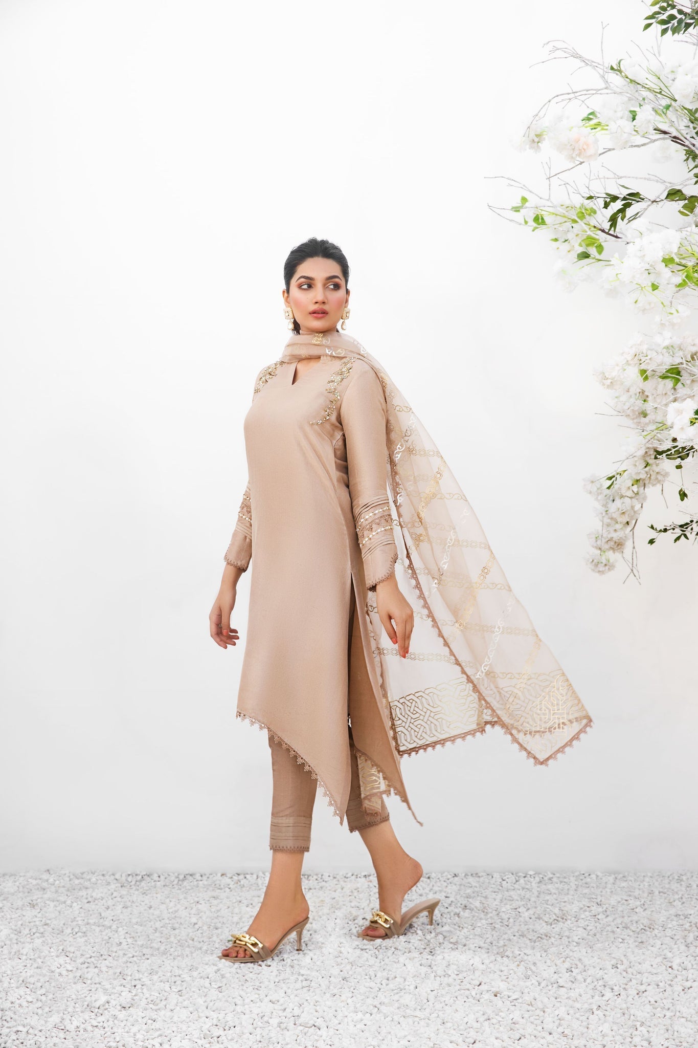 Anam Akhlaq | Festive Collection | D-18 - Official Anam Akhlaq stockist in UK - Sakeena London