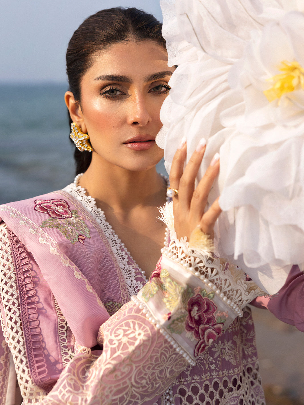 Mahnur | Sirena Luxury Lawn 25 | Aria - Official Mahnur stockist in UK - Sakeena London