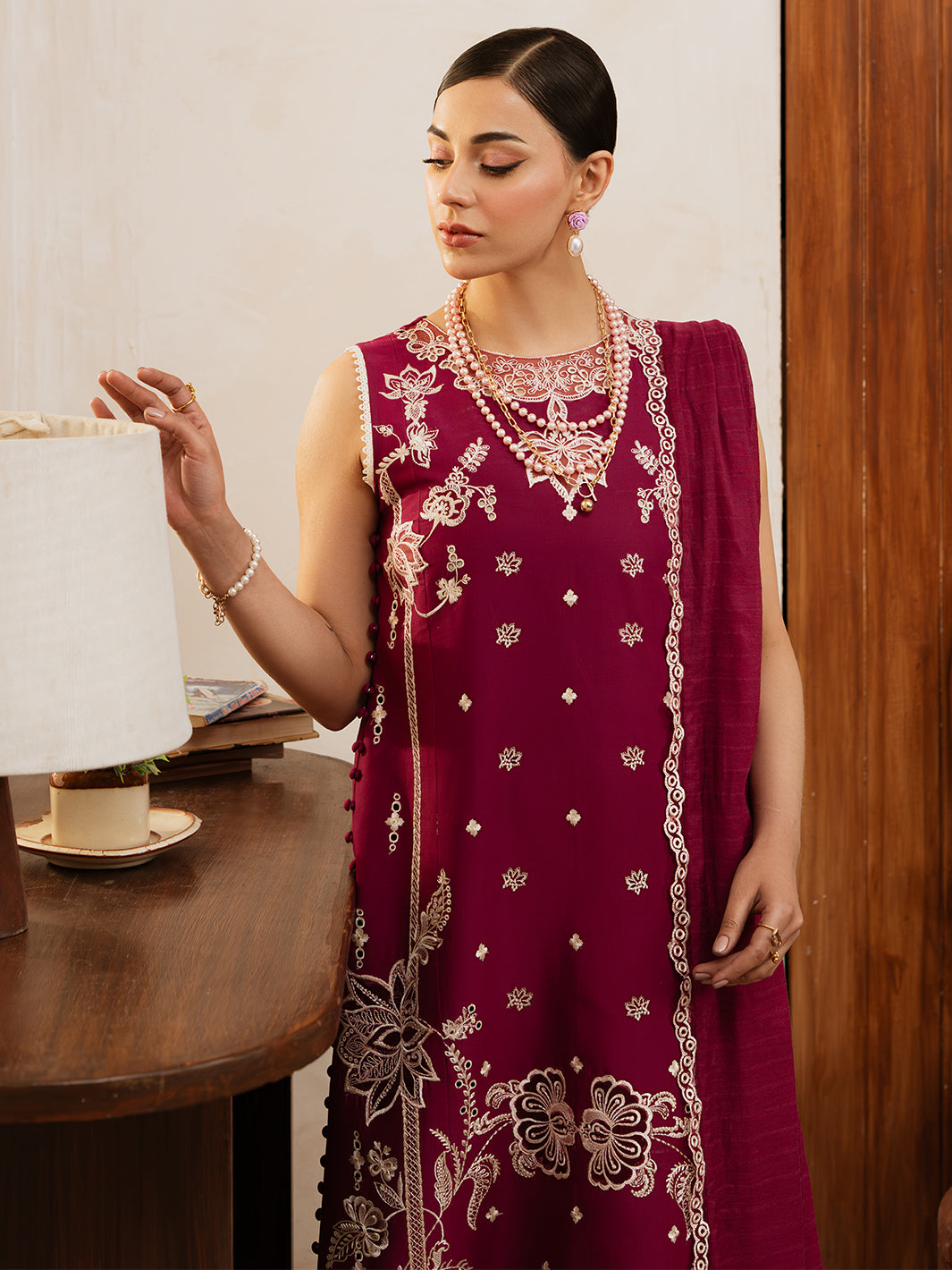 Mahnur | Florence Luxury Lawn 25 | ARLEEN - Official Mahnur stockist in UK - Sakeena London