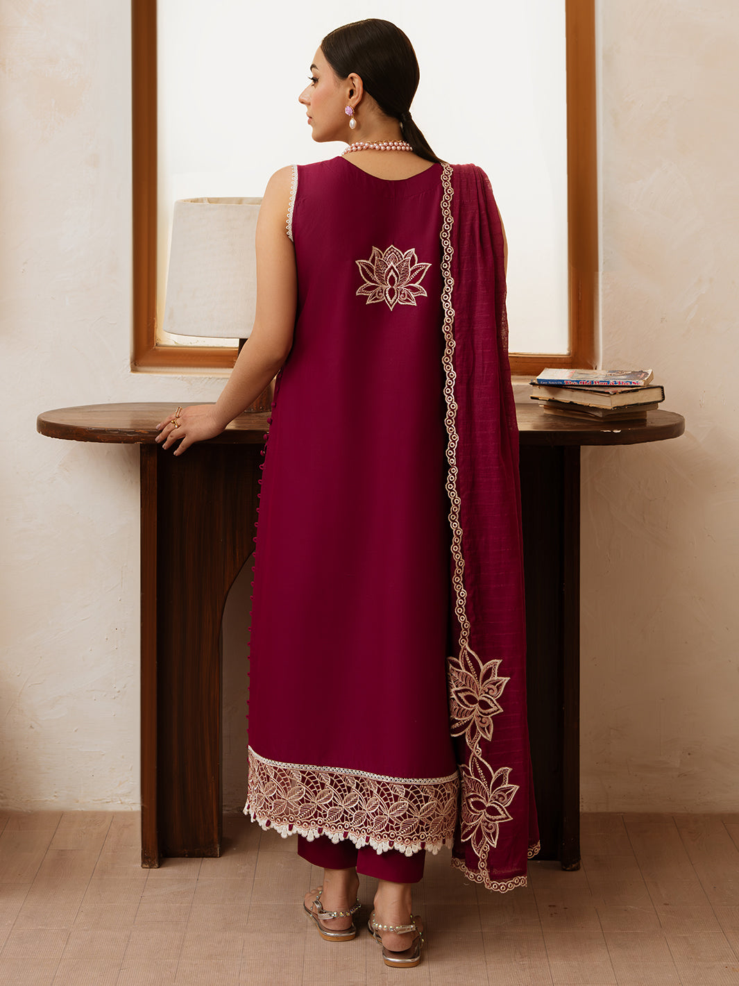Mahnur | Florence Luxury Lawn 25 | ARLEEN - Official Mahnur stockist in UK - Sakeena London