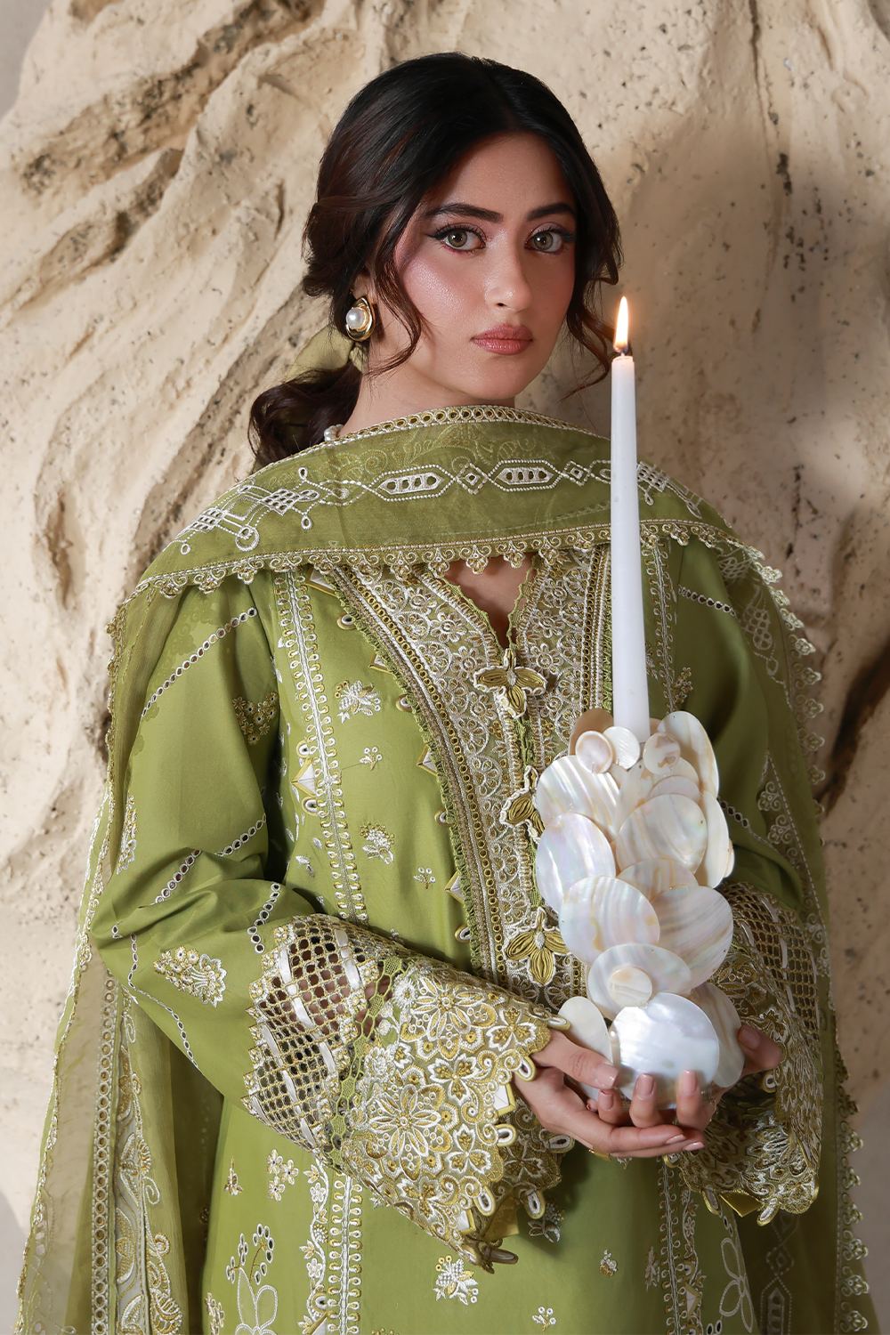 Aabyaan | Saagar Luxury Festive Lawn 26 | MAYA (AL-08)