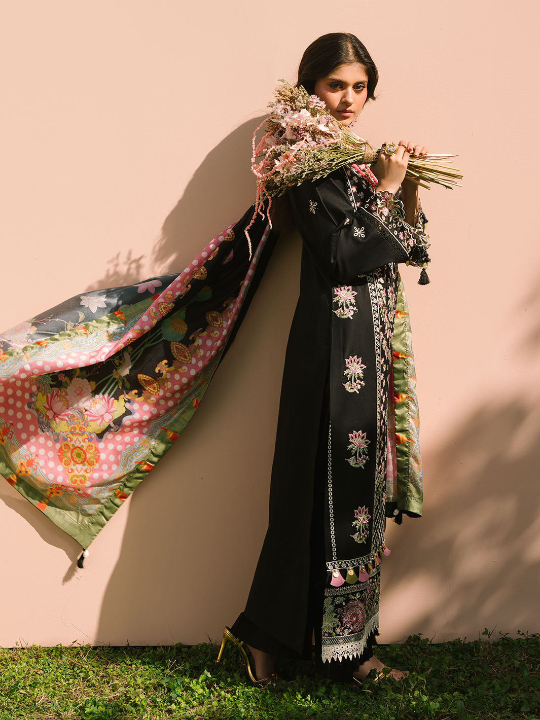 Mahnur | Dahlia Luxury Lawn 25 | Aurora - Official Mahnur stockist in UK - Sakeena London