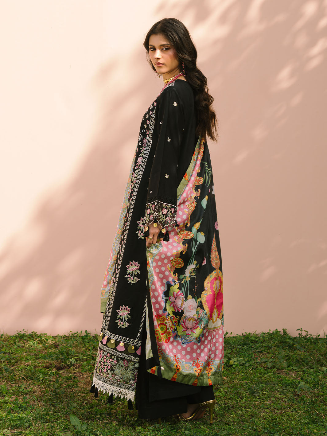 Mahnur | Dahlia Luxury Lawn 25 | Aurora - Official Mahnur stockist in UK - Sakeena London