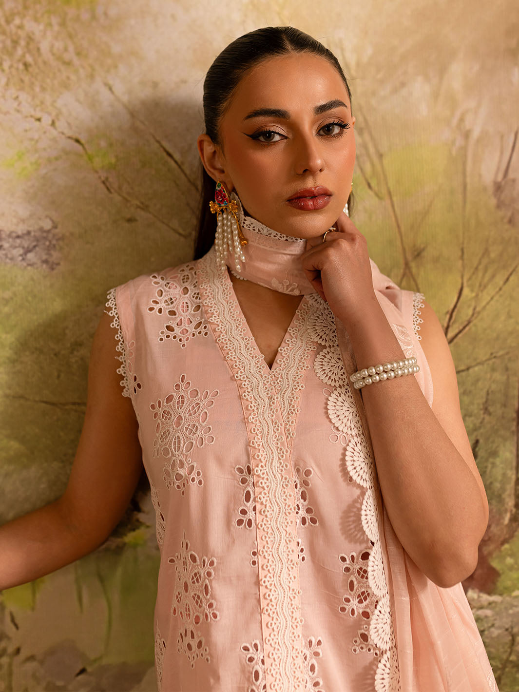 Mahnur | Twilight Luxury Lawn 25 | AYSEL - Official Mahnur stockist in UK - Sakeena London