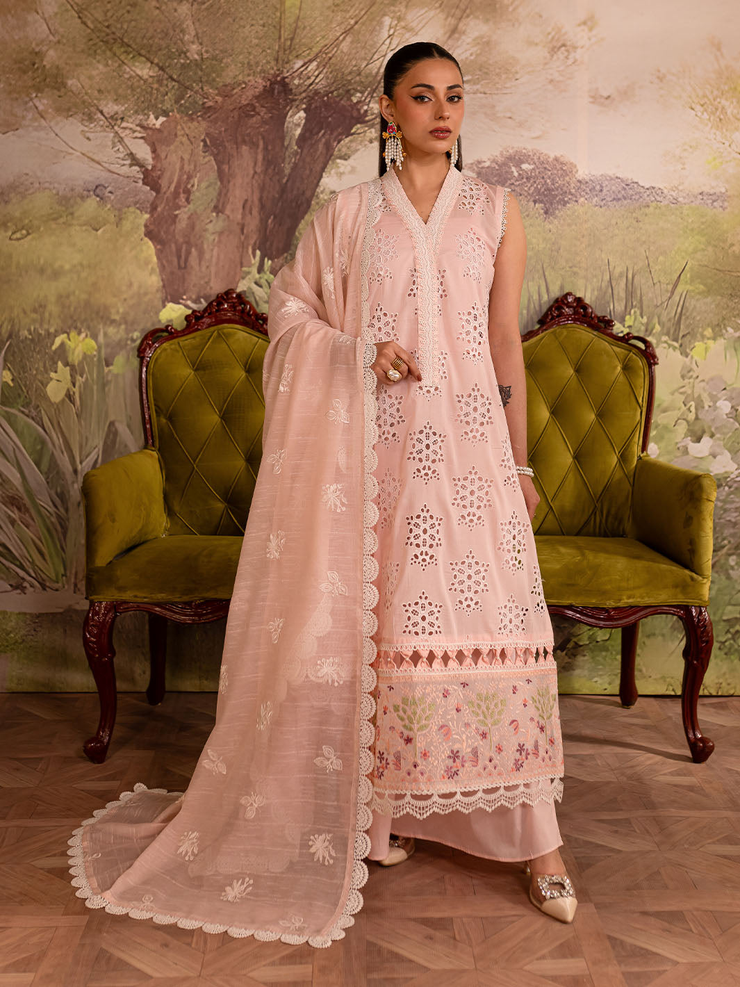 Mahnur | Twilight Luxury Lawn 25 | AYSEL - Official Mahnur stockist in UK - Sakeena London