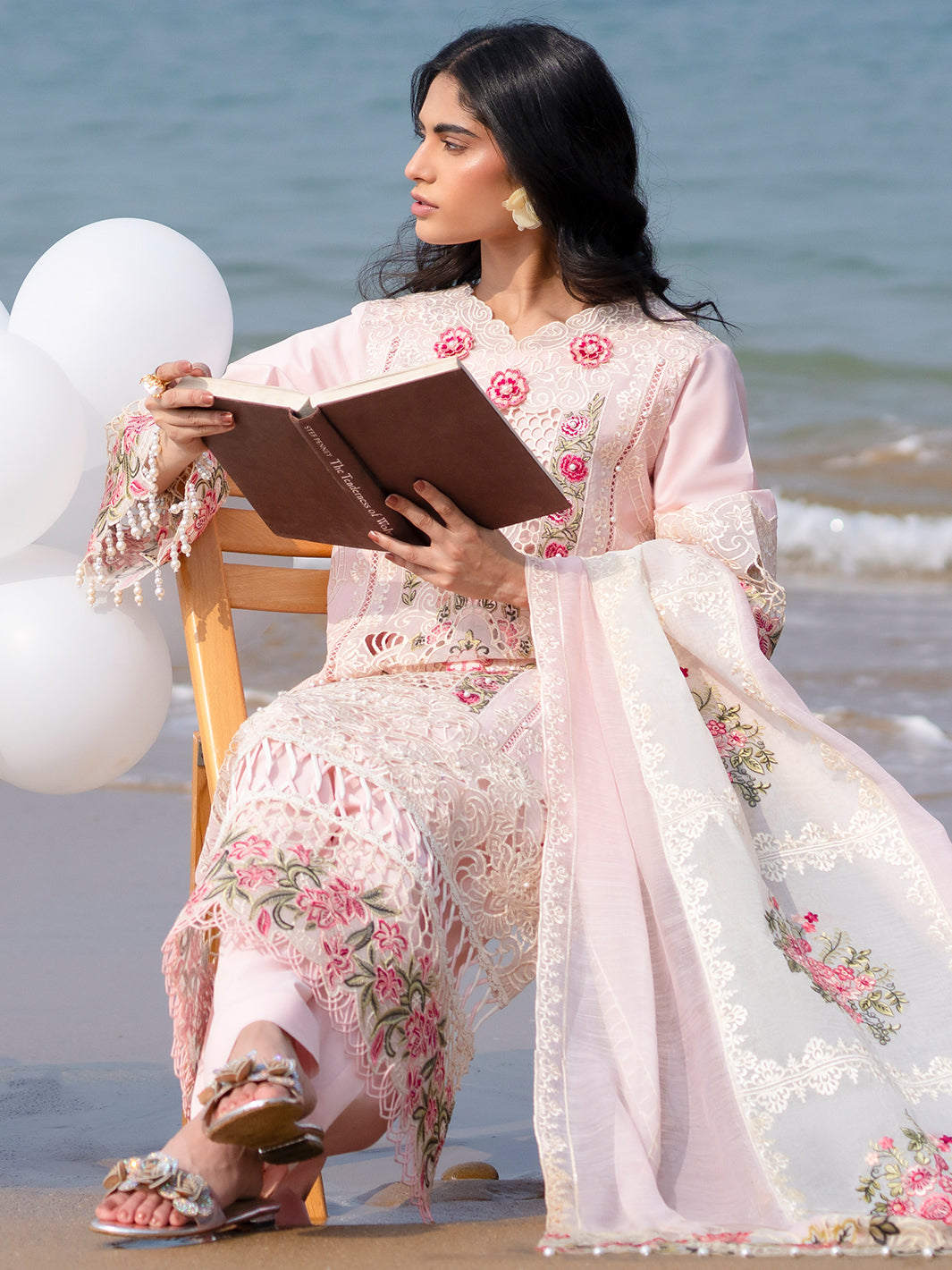 Mahnur | Sirena Luxury Lawn 25 | Azalea - Official Mahnur stockist in UK - Sakeena London